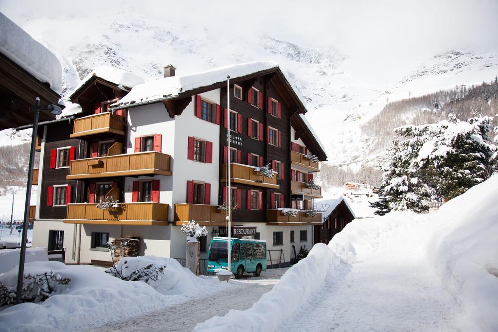 Hotel The Larix Ski-In Ski-Out Saas Fee Exteriör bild