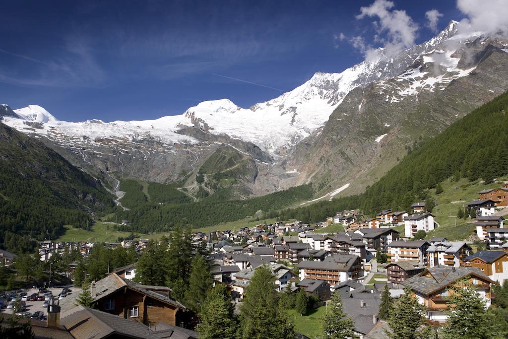 Hotel The Larix Ski-In Ski-Out Saas Fee Exteriör bild