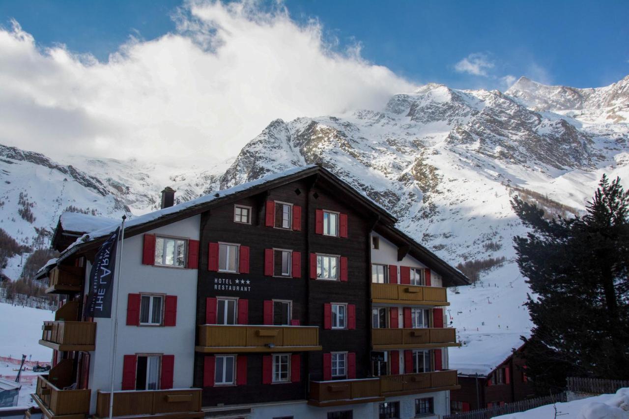 Hotel The Larix Ski-In Ski-Out Saas Fee Exteriör bild